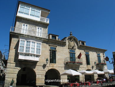 Casa del Dean Mendoza (s. XVIII) - Baiona. 