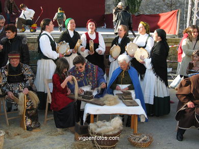 Talleres de artesanos: herreros, cesteros, zoqueros, cabaqueiros, latoneros, alfareros, canteros, tejeros,.....