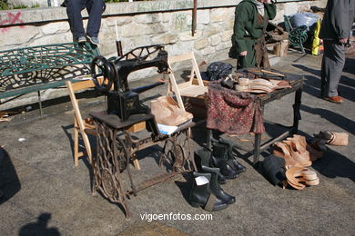 Talleres de artesanos: herreros, cesteros, zoqueros, cabaqueiros, latoneros, alfareros, canteros, tejeros,..... 