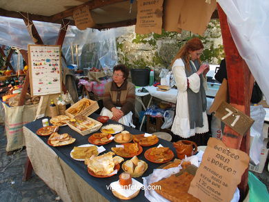 Puestos del Real Mercado de la Fiesta de la Arribada - Baiona.
