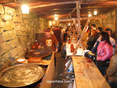 Puestos del Real Mercado de la Fiesta de la Arribada - Baiona.