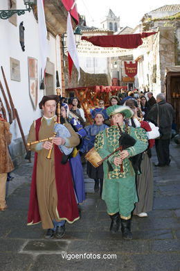 Puestos del Real Mercado de la Fiesta de la Arribada - Baiona.