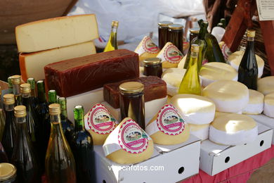 Puestos del Real Mercado de la Fiesta de la Arribada - Baiona.