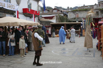 Puestos del Real Mercado de la Fiesta de la Arribada - Baiona.