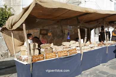 Puestos del Real Mercado de la Fiesta de la Arribada - Baiona.