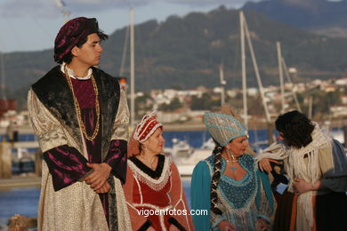 Escenografía del "Desembarco da carabela Pinta coa nova do Descubrimento". Fiesta de la Arribada - Baiona.