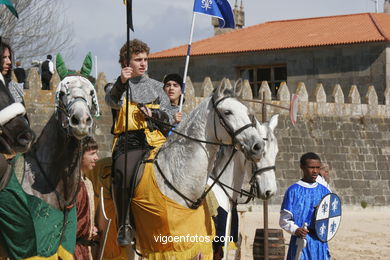 Torneo de justas, tiro de venablos y derribo del estafermo en la playa de Ribeira. Fiesta de la arribada - Baiona. 