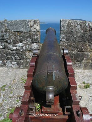 Bater�as de la Fortaleza de Monterreal - Baiona. 