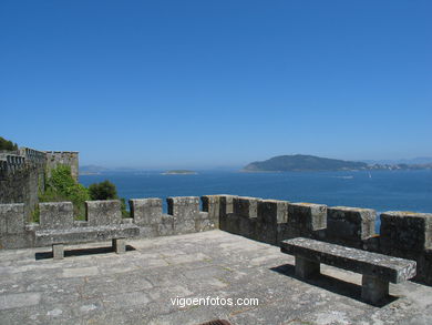 Recinto amurallado - Fortaleza de Monterreal - Baiona. 