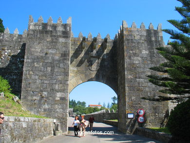 Puertas de la Fortaleza de Monterreal - Baiona. 