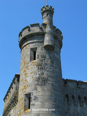 Torres de la Fortaleza de Monterreal - Baiona. 