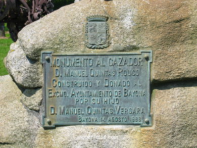 Monumento al cazador (1988 - Manuel Quintas) - Baiona. 