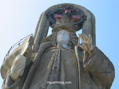 Virgen de la Roca (1930 - A. Palacios - Mariano Benlliure) - Baiona. 