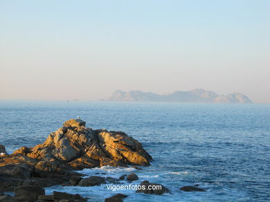 Rompeolas. 