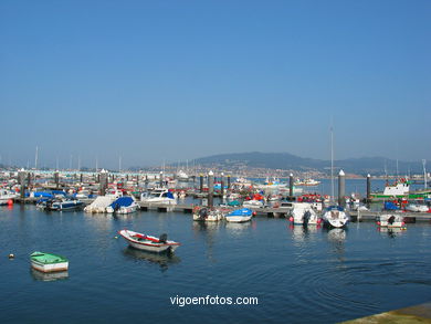 Puerto deportivo de Baiona. 