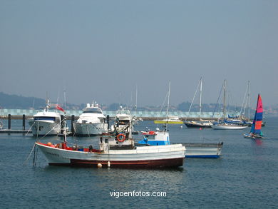 Puerto deportivo de Baiona. 