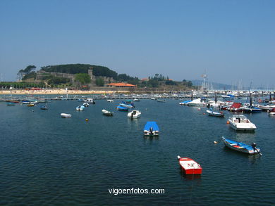 Puerto deportivo de Baiona. 