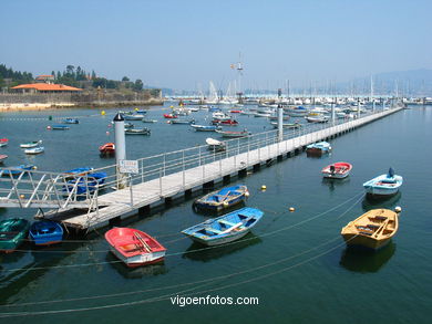 Puerto deportivo de Baiona. 