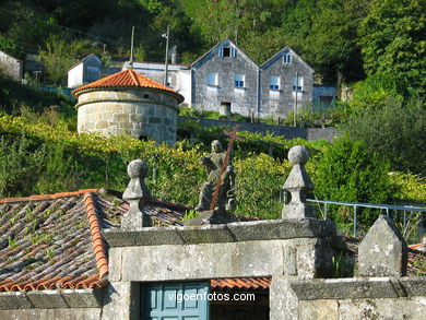 Iglesia de San Andr�s de H�o - Cangas. 