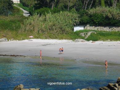 Playa de Areamilla - Cangas. 