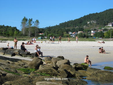 Playa de Lim�ns - Cangas. 