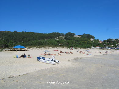 Playa de Lim�ns - Cangas. 