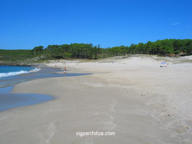 Playa de Melide - Cangas. 