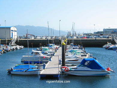 Puerto Deportivo - Cangas. 