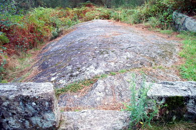 'Pedra Moura' (Couxo)
- (Ver mapa).