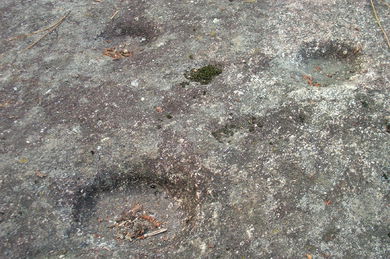 'Coviñas' - 'Pedra Moura'
- (Ver mapa).