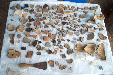 Piezas de cerámica romana clasificadas.
- (Ver mapa).