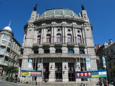 Teatro Garc�a Barb�n (Centro Cultural Caixanova)  - Antonio Palacios (1913) (CALLE POLICARPO SANZ)
-  (Ver mapa). 