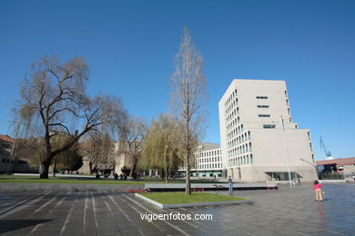 Project Open Vigo to the sea (Guillermo Vázquez Consuegra) (Premio "Architecti" europeo al mejor diseño urbano de 1995).