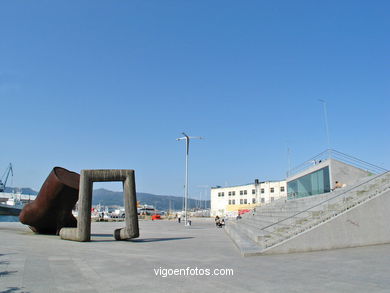 Proyecto "Abrir Vigo al mar" (Guillermo Vázquez Consuegra) (Premio "Architecti" europeo al mejor diseño urbano de 1995).