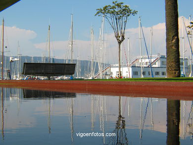 Zona puerto (Vázquez Consuegra)
(Proyecto abrir Vigo al mar)
.
