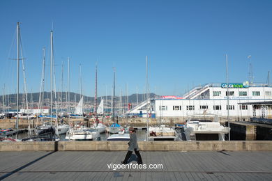Zona puerto (V�zquez Consuegra)
(Proyecto abrir Vigo al mar)
. 