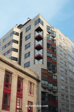 Edificio en calle Hospital.