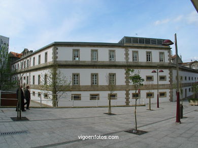 Museo Marco - Antigua Cárcel y pazo de Justicia - José Mª Ortíz y Sánchez (1880) (CALLE PRINCIPE)
- (Ver mapa).