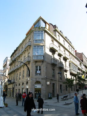 Casa para Tomás Santoro y Roger - Jenaro de la Fuente Domínguez (1904) (CALLE PRINCIPE)
- Mapa.