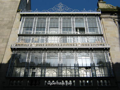 Edificio Acuña Soaje - Miguel Pacewicz (1897) (CALLE POLICARPO SANZ)
- Mapa.