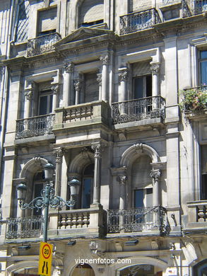 Antigo Edificio Faro de Vigo - Jenaro de la Fuente Domínguez (1912) (CALLE COLON)
- Mapa.