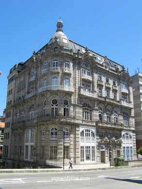 Edificio El Moderno  - Miguel Pacewicz (1897) (CALLE POLICARPO SANZ)
-  (Map location). 