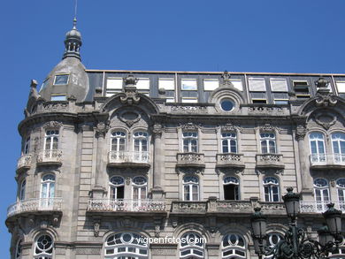 Edificio El Moderno - Miguel Pacewicz (1897) (CALLE POLICARPO SANZ)
- (Ver mapa).