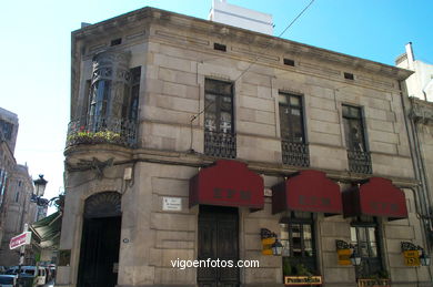 Casas de Francisco Sitjá - Jenaro de la Fuente Domínguez (1886) (CALLE VELAZQUEZ MORENO)
- (Map location).