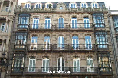 Casa para Enrique Lago  - Jenaro de la Fuente Dom�nguez (1900) (CALLE URZAIZ)
-  (Map location). 
