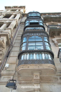Casa para Enrique Lago  - Jenaro de la Fuente Dom�nguez (1900) (CALLE URZAIZ)
-  (Map location). 