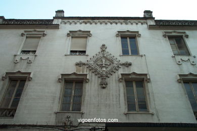 Edificio para el Círculo Católico de Obreros - Miguel Pacewicz (1904) (CALLE DR. CADAVAL)
- (Ver mapa).