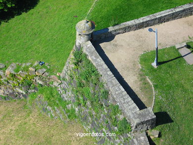Muralla Castillo San Sebastián (siglo XVII)
- Mapa.