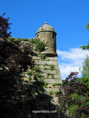 Muralla del Castro  (siglo XVII)
-  (Map location). 
