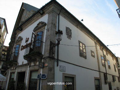 Casa Pereira de Castro  (siglo XVIII) (PLAZA CONSTITUCION)
-  (Map location). 